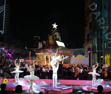 งานเปิดไฟต้นคริสต์มาส MBK Center Sparkling Happiness Light Up Ceremony