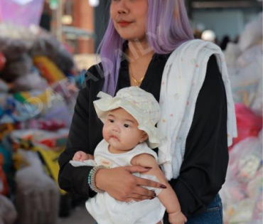 ภาพบรรยากาศรับบริจาคช่วยน้ำท่วม เจนนี่ ได้หมดถ้าสดชื่น