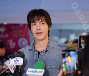 ภาพบรรยากาศรับบริจาคช่วยน้ำท่วม เจนนี่ ได้หมดถ้าสดชื่น