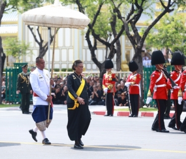 ขบวนพระบรมราชอิสริยยศ พระราชพิธีถวายพระเพลิงพระบรมศพ พระบาทสมเด็จพระปรมินทรมหาภูมิพลอดุลยเดช บรมนาถบพิตร