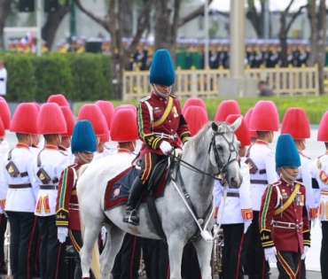 ขบวนพระบรมราชอิสริยยศ พระราชพิธีถวายพระเพลิงพระบรมศพ พระบาทสมเด็จพระปรมินทรมหาภูมิพลอดุลยเดช บรมนาถบพิตร