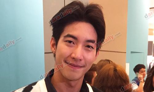 "โตโน่" ทุ่มทุนซื้อของแจกแฟนคลับ ไม่ท้อ! ถึงป่วยยังลุยงานหนัก