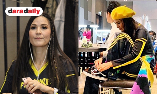 ซอกแซกดู “แอนเดรีย สวอเรซ” หลังเวทีคอนเสิร์ต Cassette